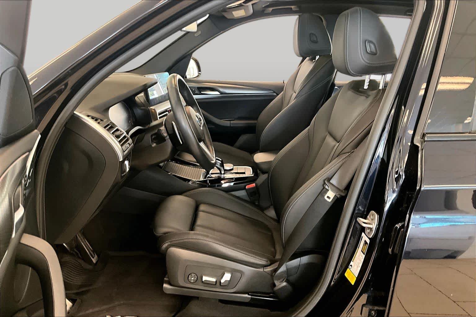 Certified Used 2023 Carbon Black Metallic BMW sDrive30i image 7
