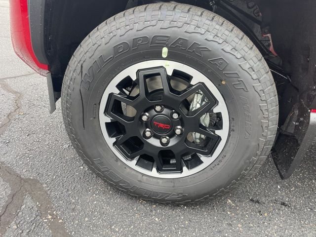 2025 Toyota Tacoma TRD Off Road - Photo 9