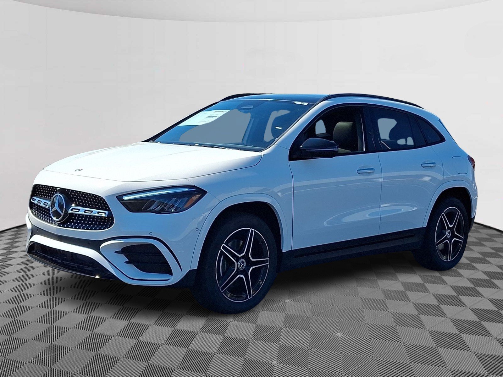 New 2026 Polar White Mercedes-Benz GLA 250 image 3