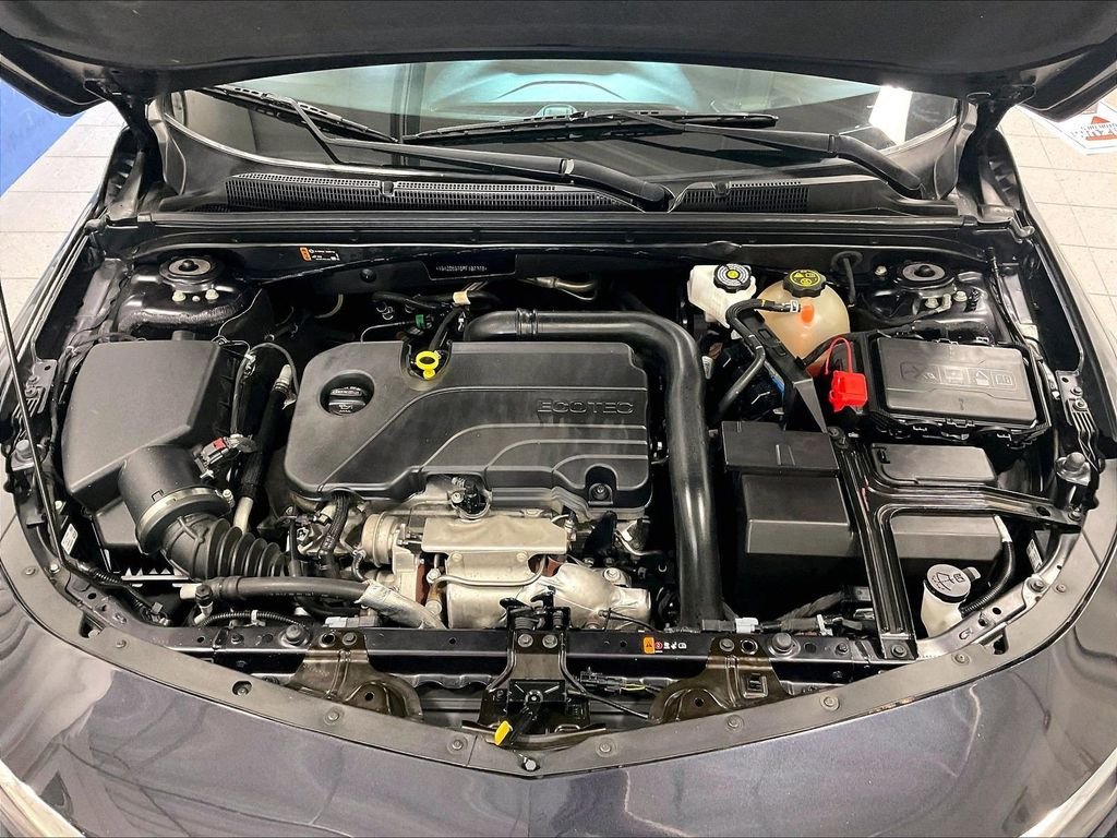 Used 2023 Gray Chevrolet LT image 29