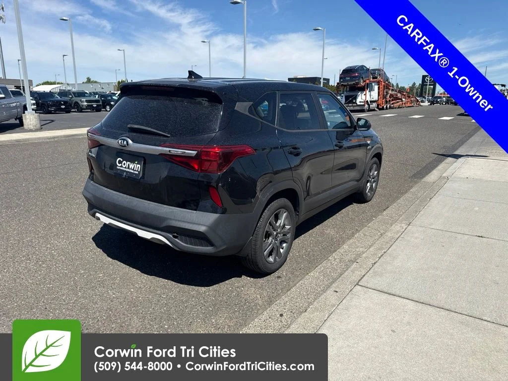 Used 2021 Cherry Black Kia LX image 9