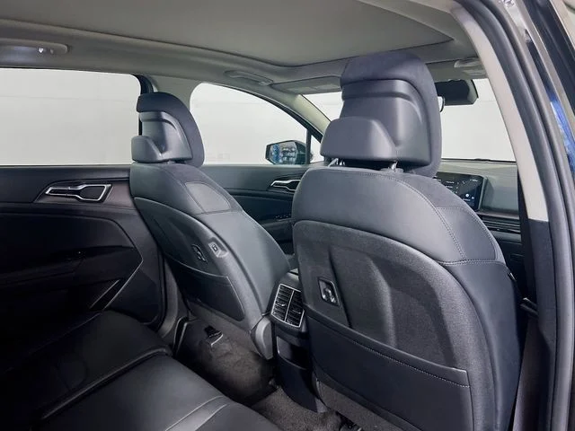 Used 2026 Ebony Black Kia SX-Prestige image 9