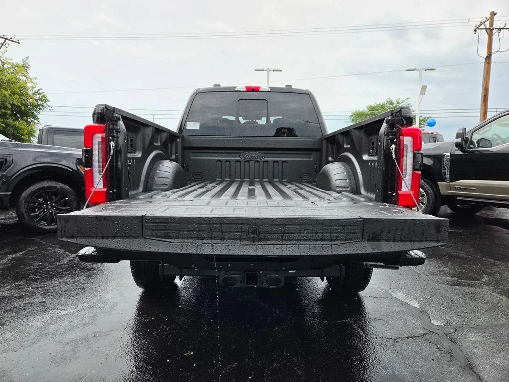 New 2026 Agate Black Metallic Ford F-350® Platinum® image 31