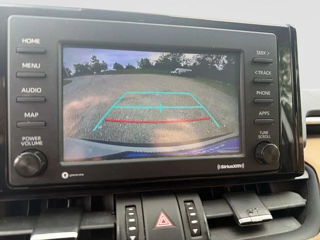 Used 2022 Blizzard Pearl Toyota XLE Premium image 25