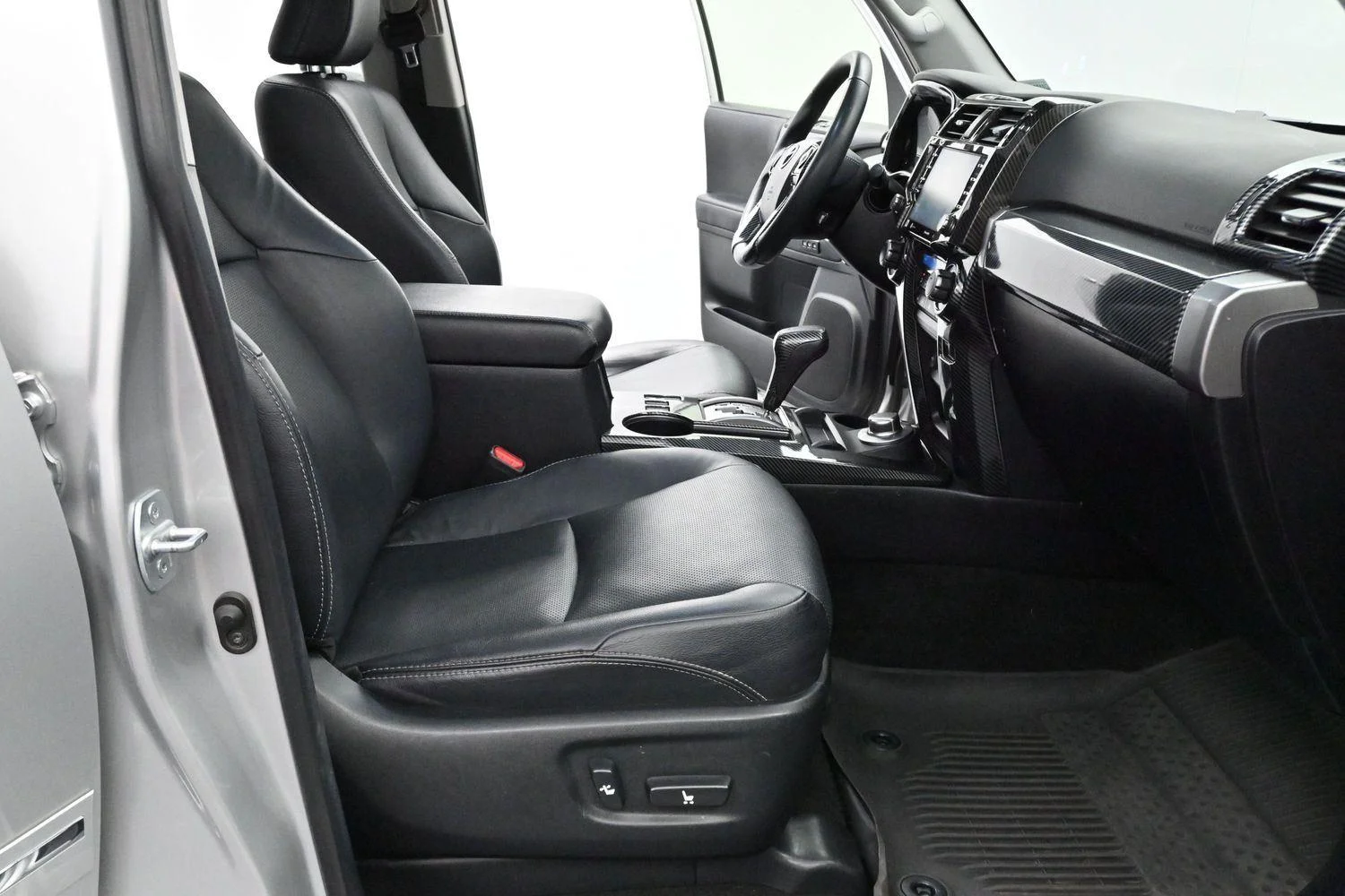 Used 2021 Classic Silver Metallic Toyota Limited image 37
