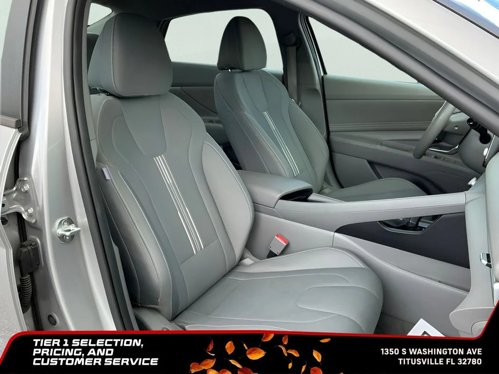 Used 2021 Silver Hyundai SEL image 15