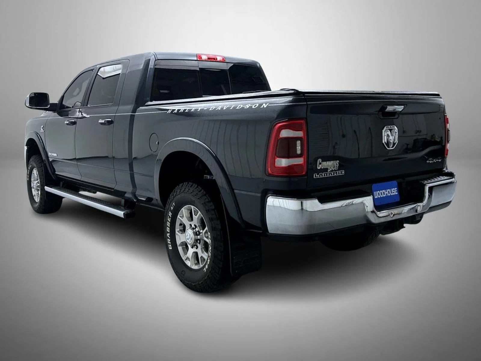 Used 2019 Gray Ram Laramie image 7