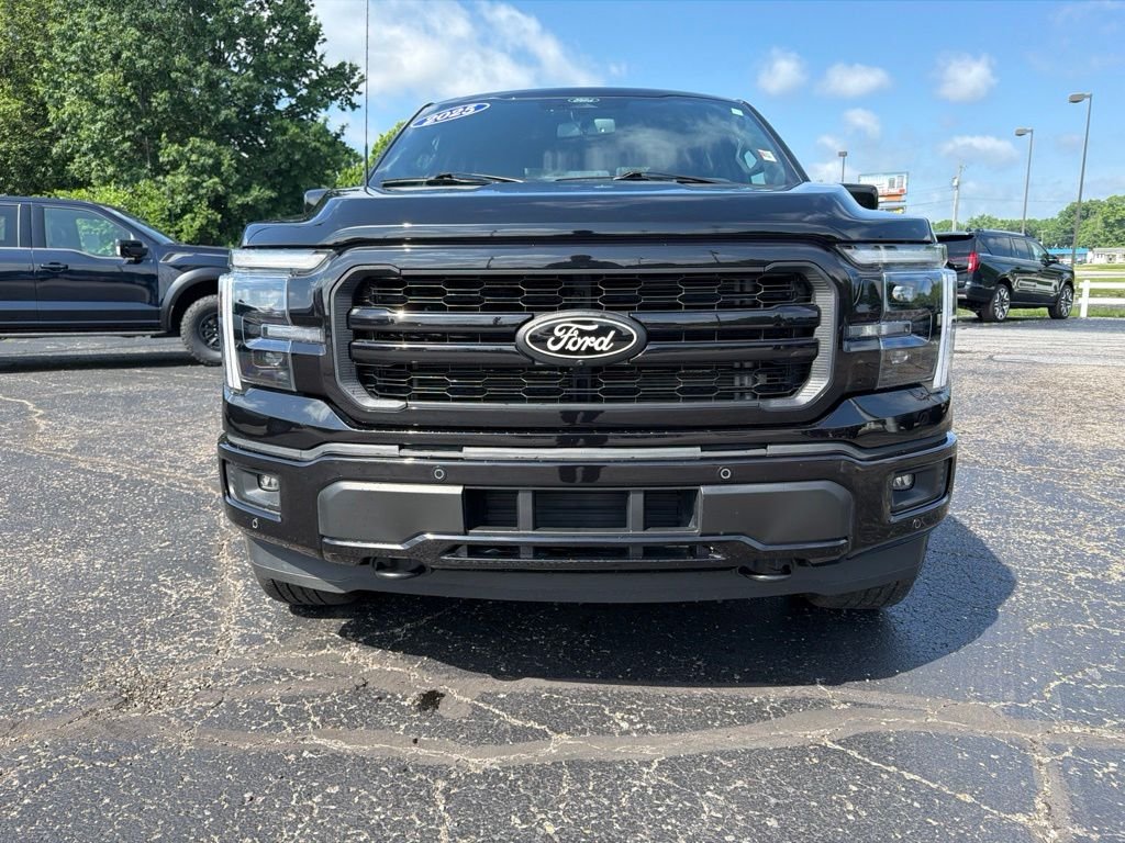 Used 2025 Black Ford Lariat image 12