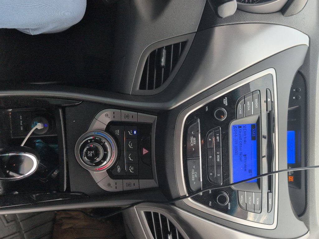 Used 2013 Atlantic Blue Hyundai Limited image 4