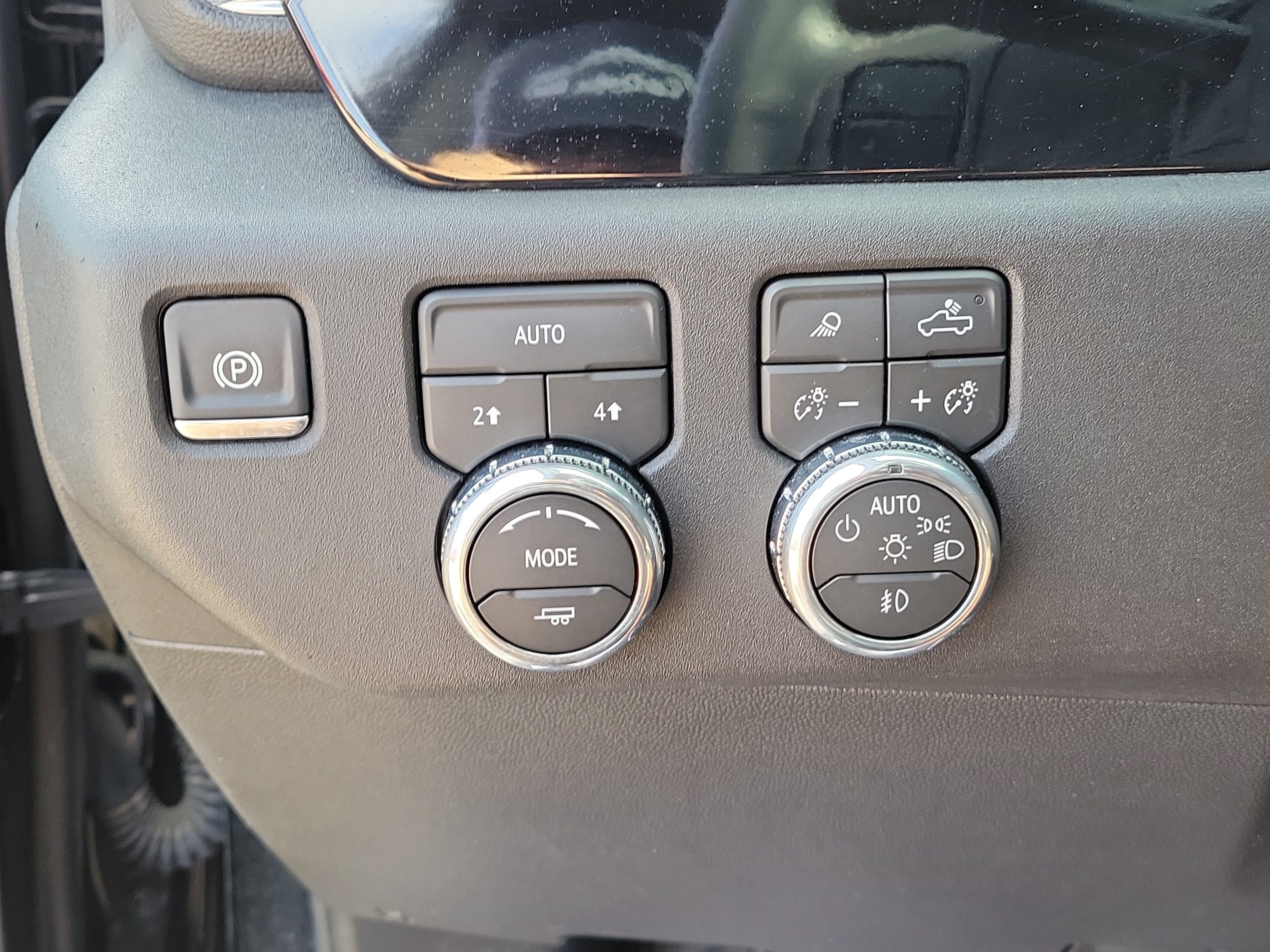 Certified Used 2026 Onyx Black GMC SLT image 22