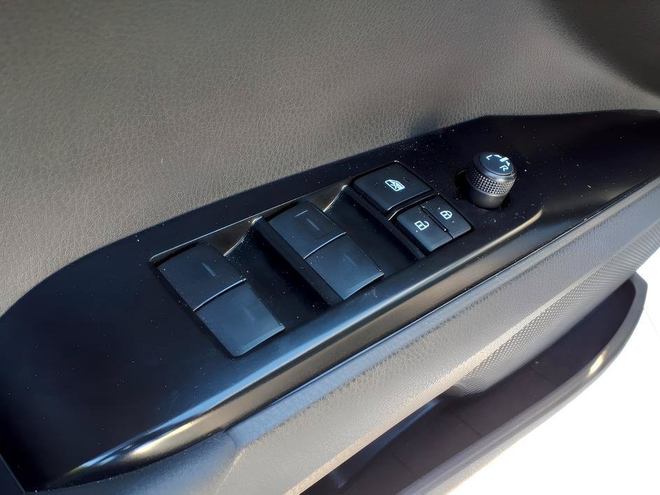 Certified Used 2025 Ice Cap Toyota SE image 16