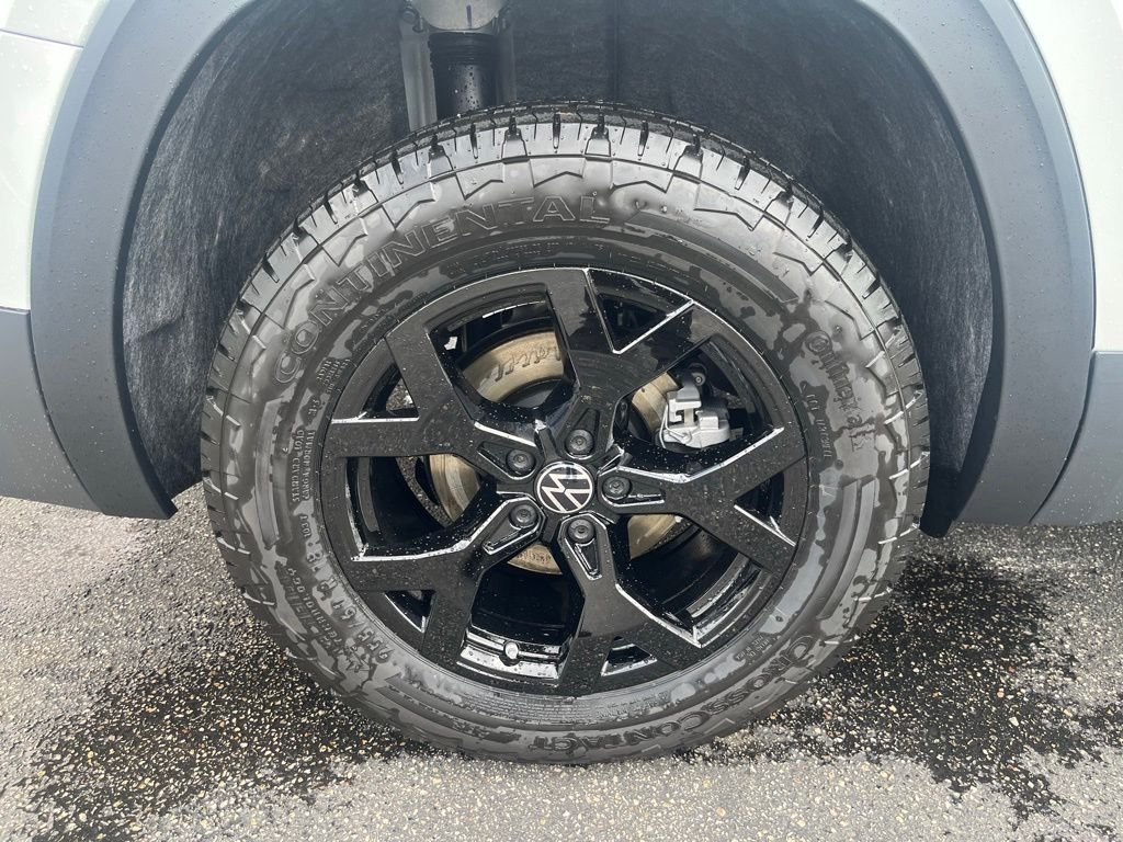 New 2026 White/off-white Volkswagen 2.0T Peak Edition image 30