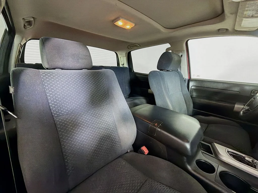Used 2009 Red Toyota SR5 image 25