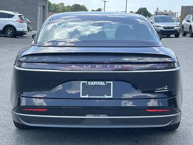 Used 2024  Lucid Touring image 12