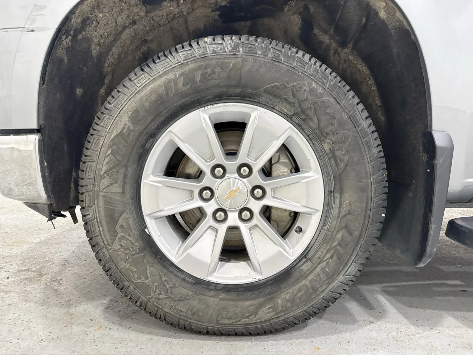 Used 2023 Sterling Gray Metallic Chevrolet LT image 10