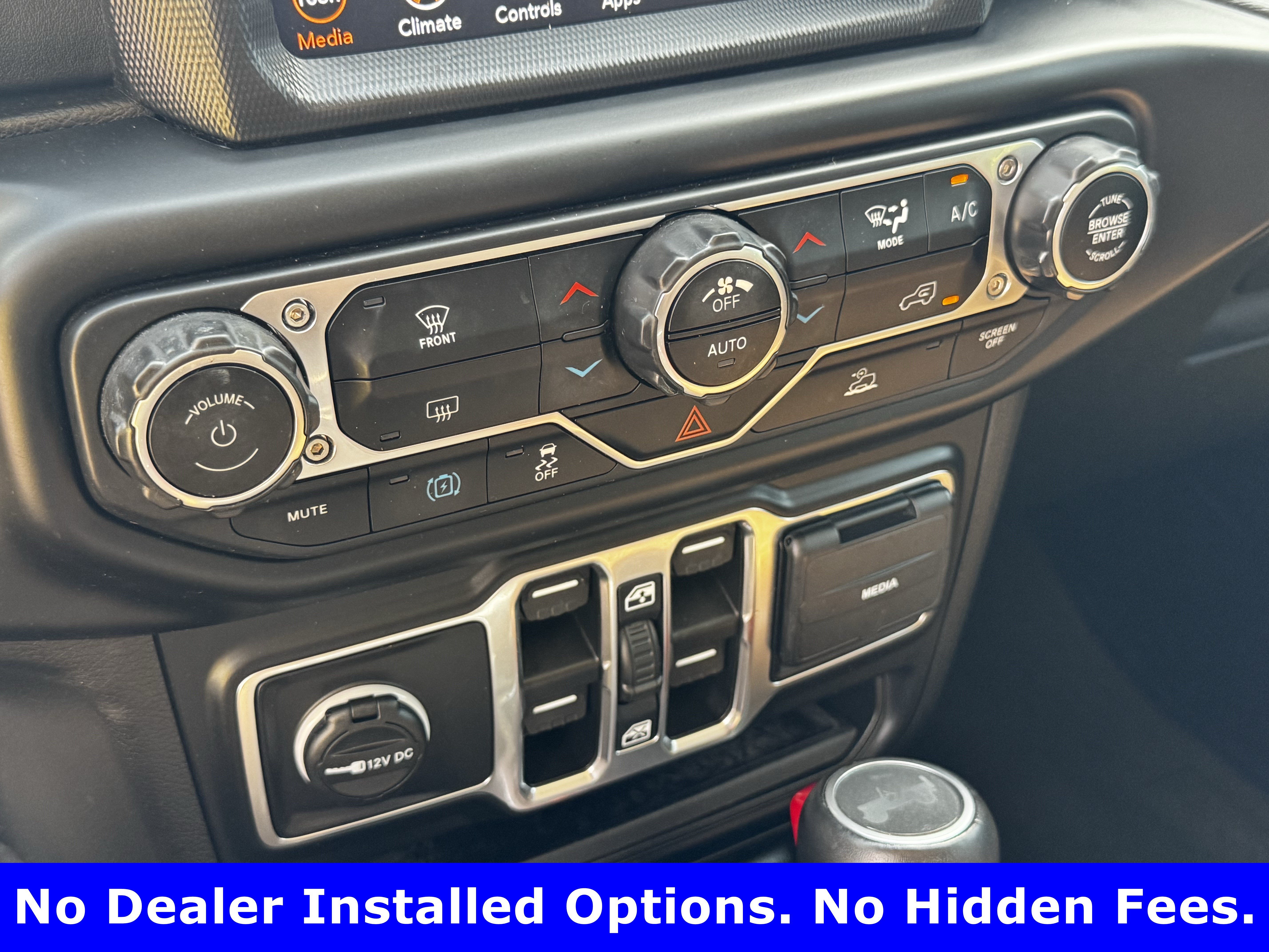 Used 2023 High Velocity Clearcoat Jeep Sahara image 19