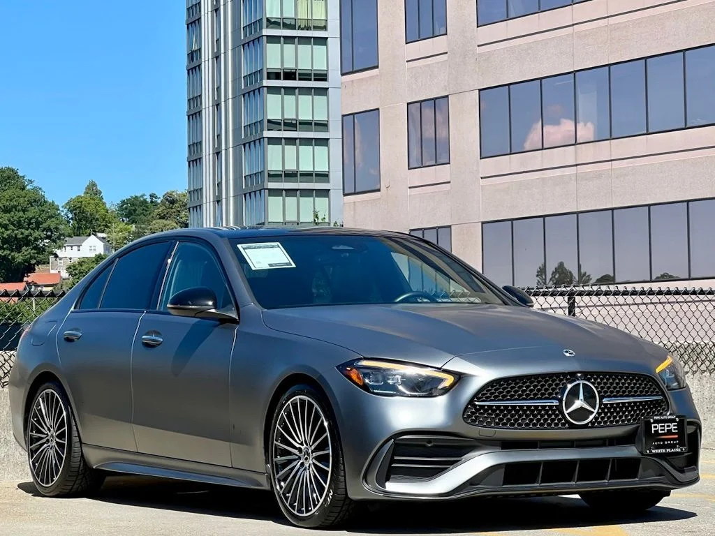 Mercedes様　リクエスト Certified Pre-Owned 2022 Mercedes-Benz C-Class C 300 4D Sedan in
