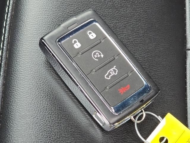 Used 2024 Baltic Gray Metallic Clearcoat Jeep Limited image 41