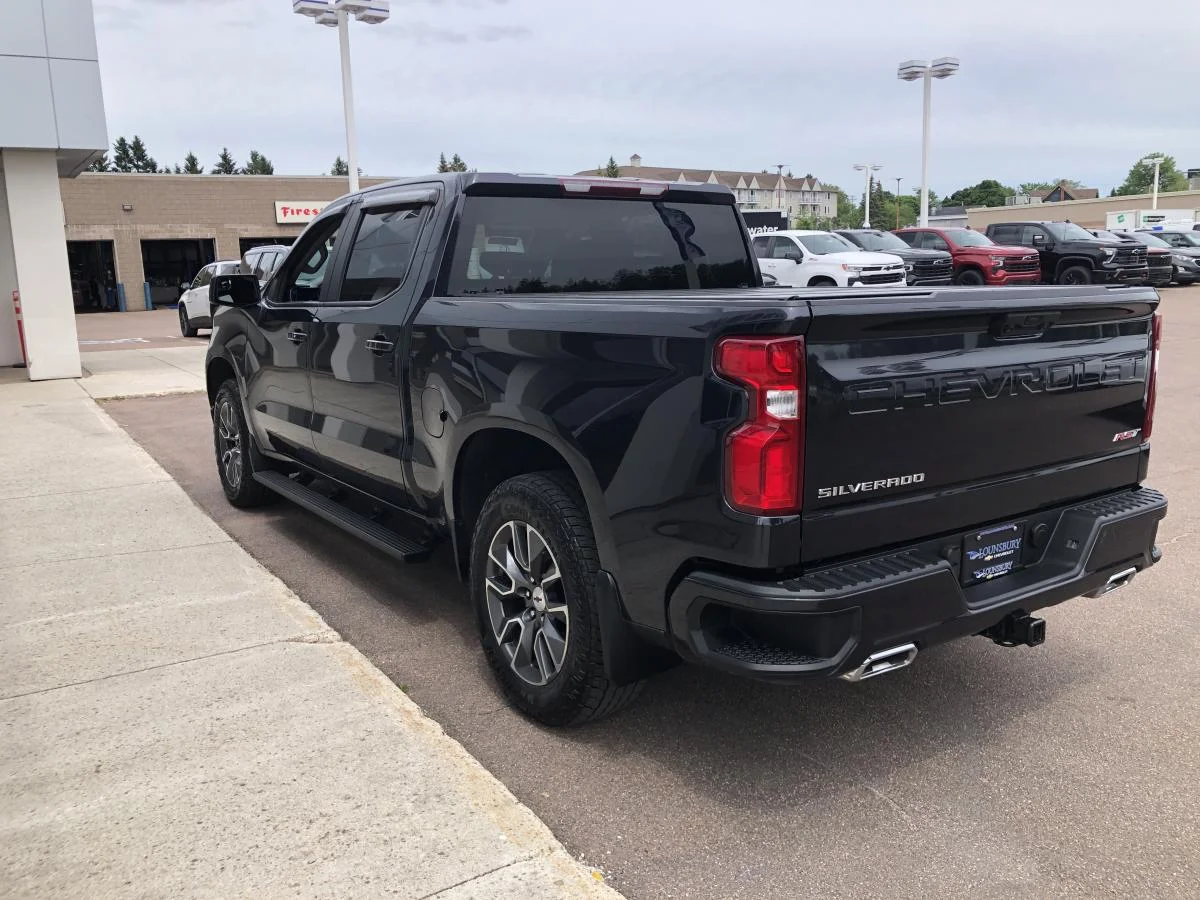 Used 2022 Grey Chevrolet 4WD Crew Cab 147" RST w/ Z71 image 5