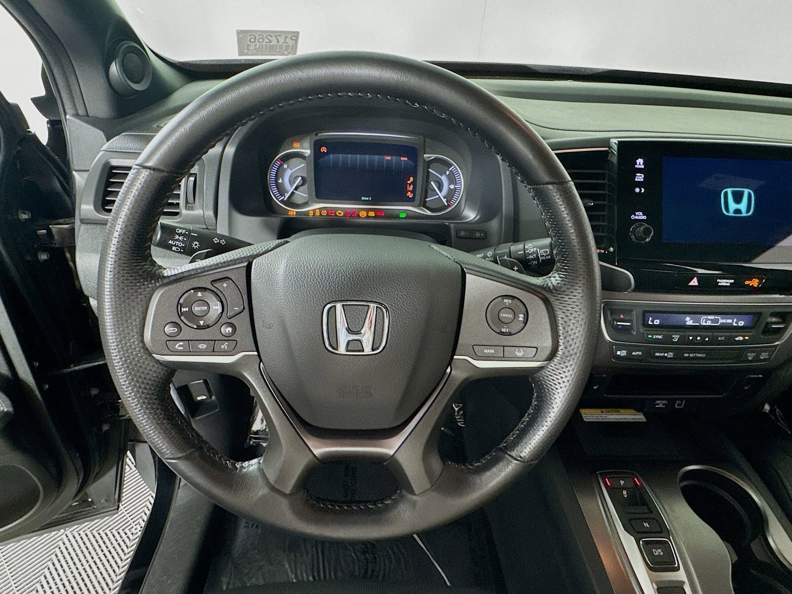 Certified Used 2023 Crystal Black Pearl Honda AWD EX-L image 33