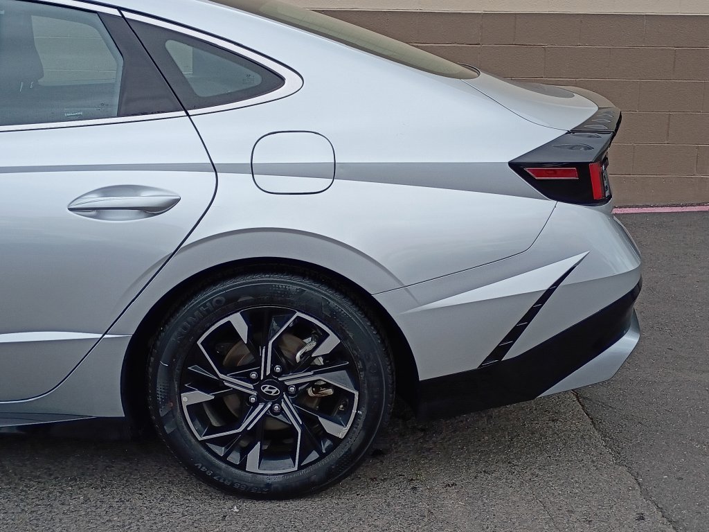 2025 Hyundai Sonata SEL - Photo 8