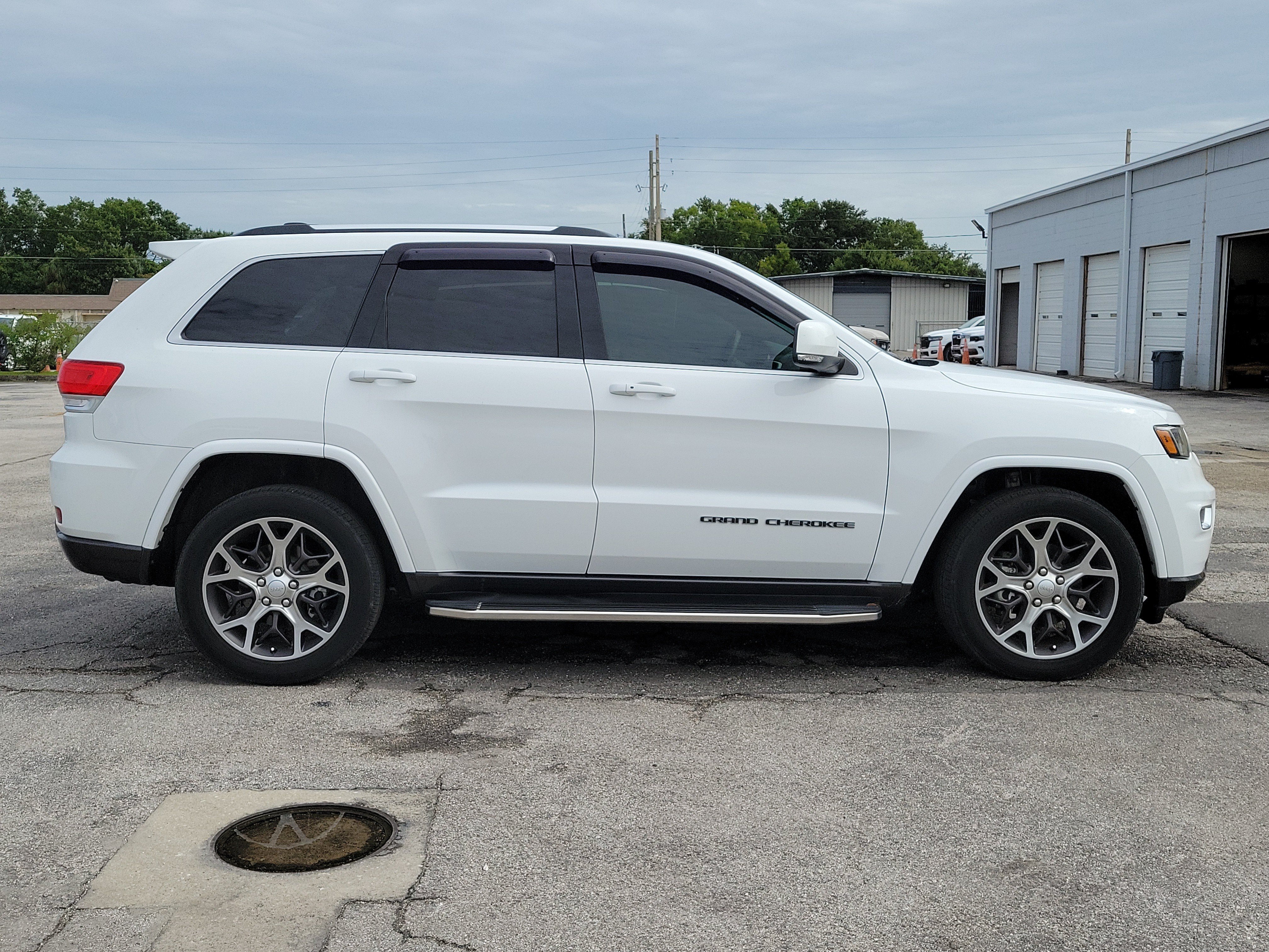 Used 2018 Bright White Clearcoat Jeep Sterling Edition image 6