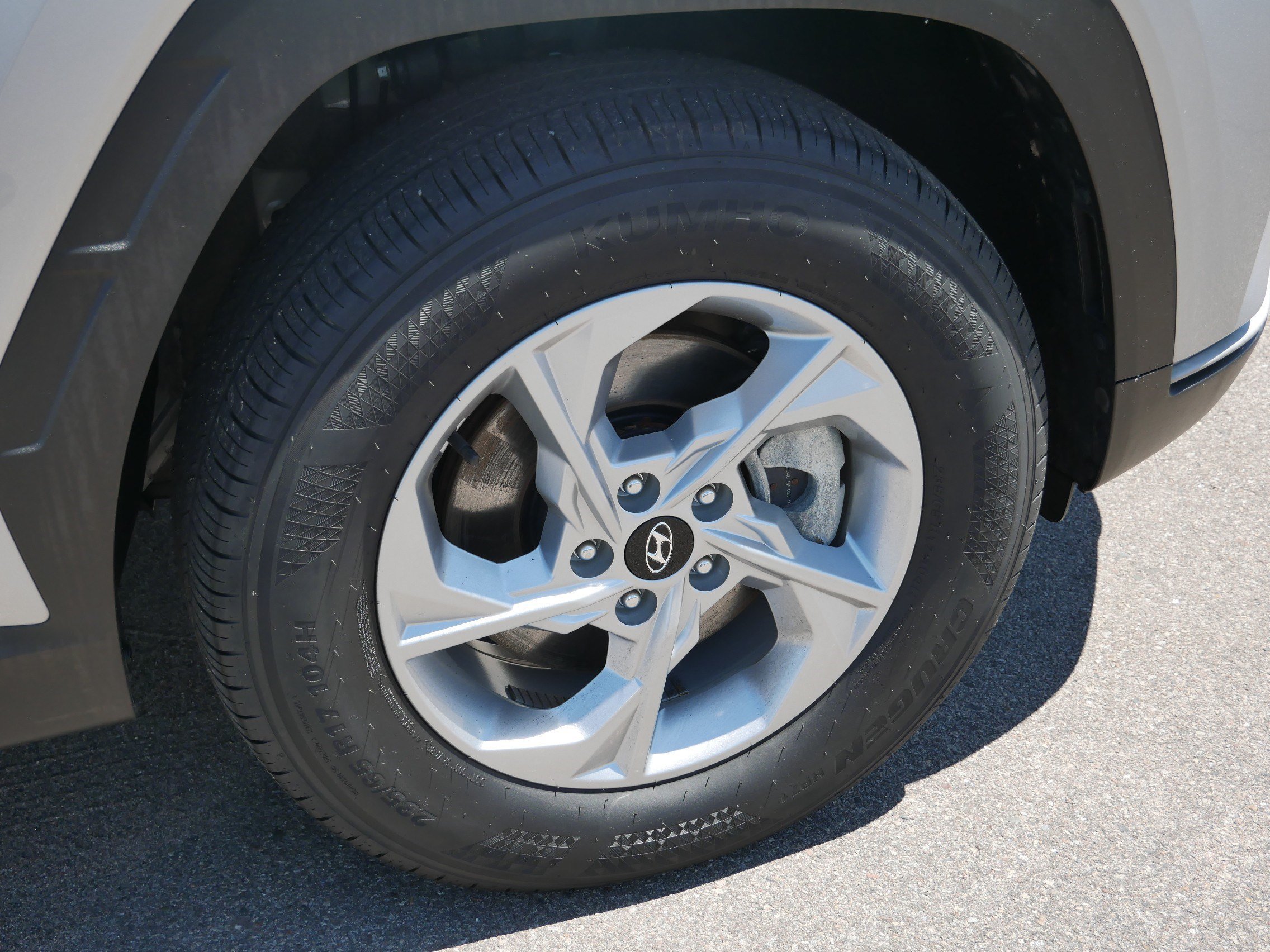 Certified Used 2023 Shimmering Silver Hyundai SEL image 15