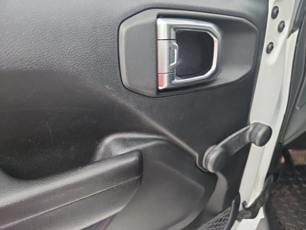 Certified Used 2018 White Jeep Unlimited Sport image 23