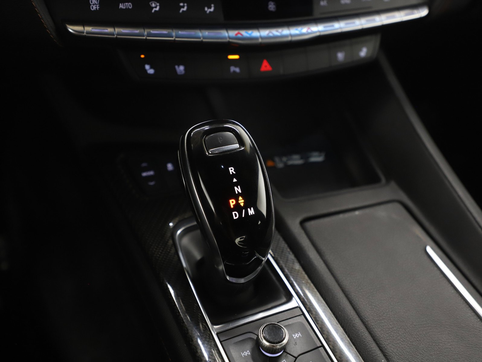Used 2021 White Cadillac Sport image 22