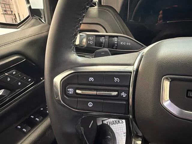 Used 2025 White GMC Denali image 39