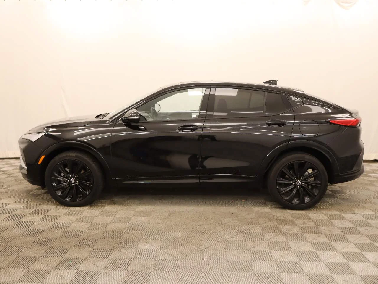 Used 2024 Ebony Twilight Metallic Buick Sport Touring image 2