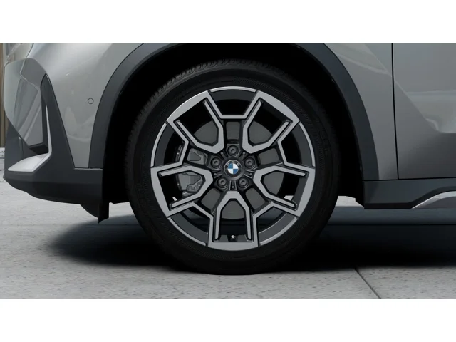New 2027 Space Silver Metallic BMW xDrive28i image 7