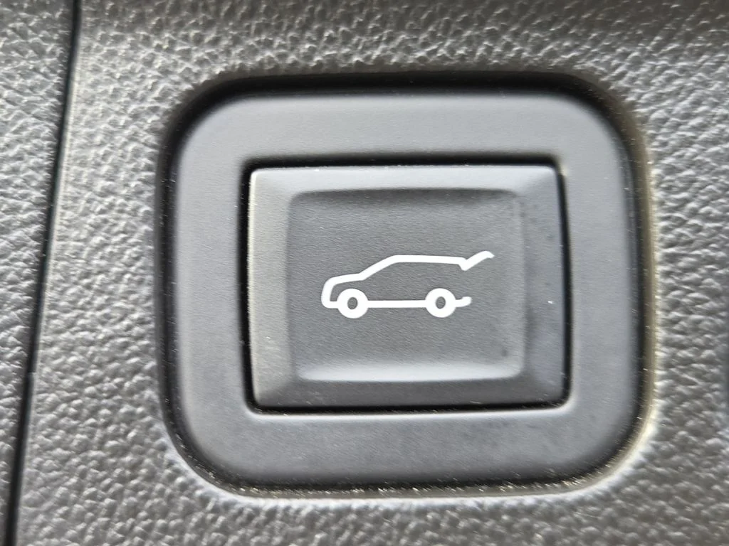 2023 GMC Acadia AT4 - Photo 20