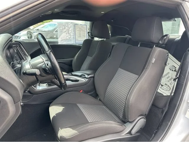 2021 Dodge Challenger R/T - Photo 7