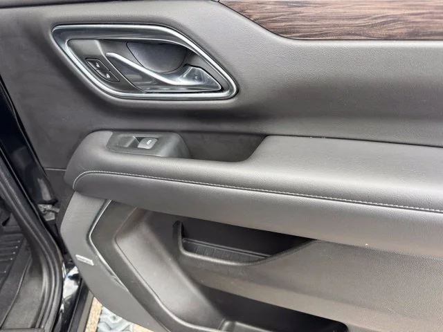 Certified Used 2021 BLACK Chevrolet Z71 image 25