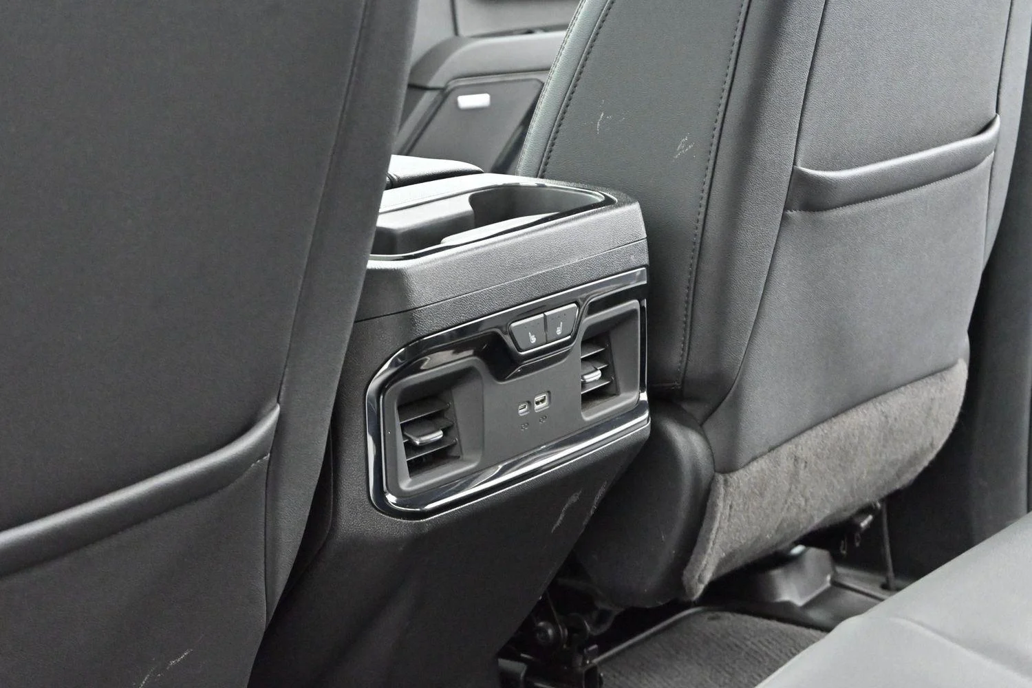 Used 2024 Onyx Black GMC AT4 image 31