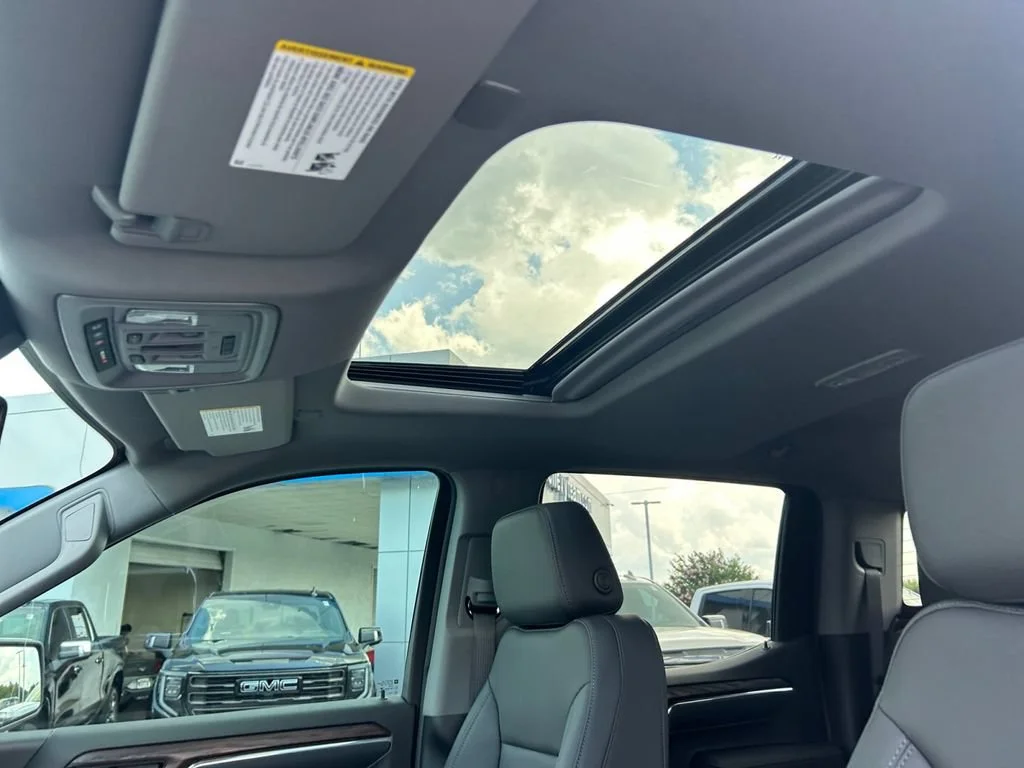 New 2026 Summit White GMC SLT image 21