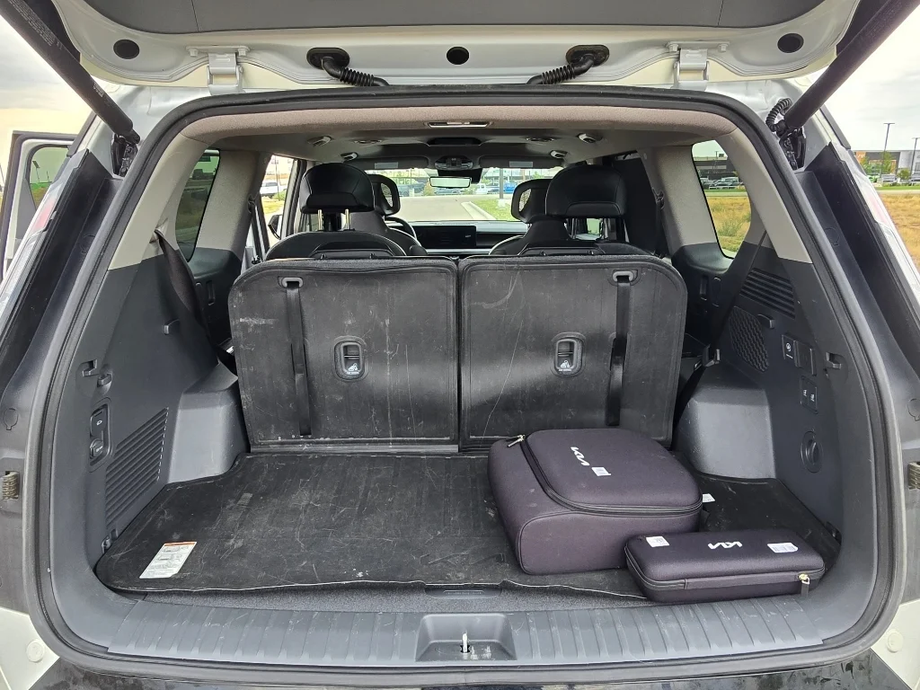 Used 2024 Ivory Silver Matte Kia Land image 30