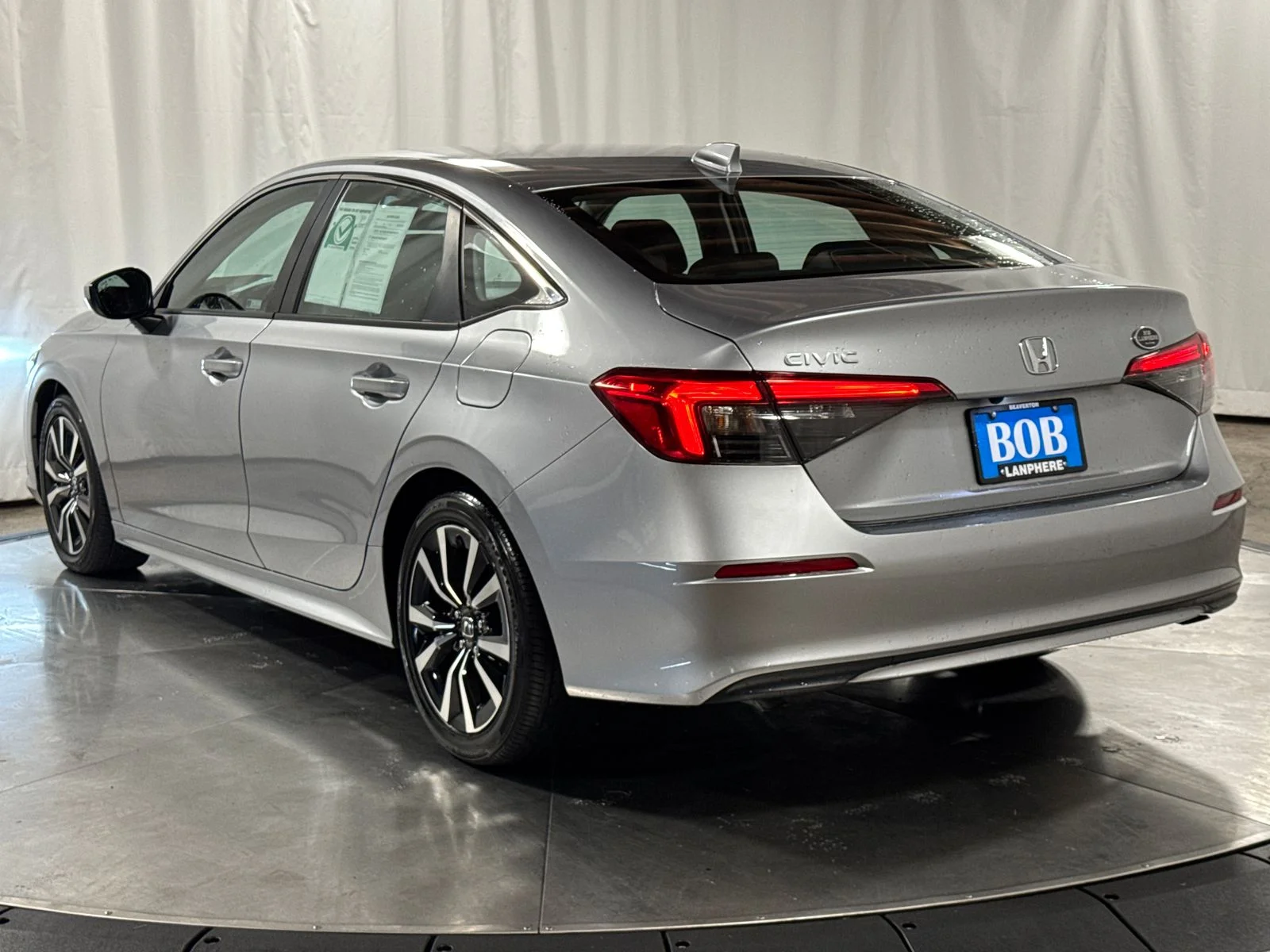Used 2023 Lunar Silver Metallic Honda EX image 9