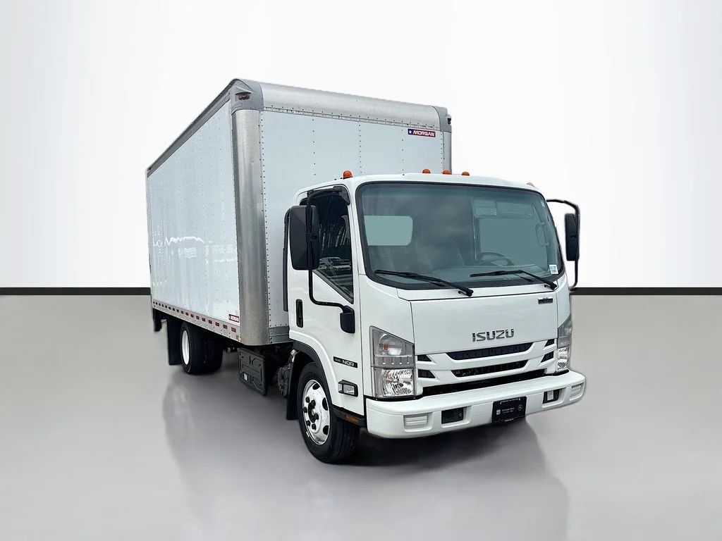 Used 2019 White Isuzu 18