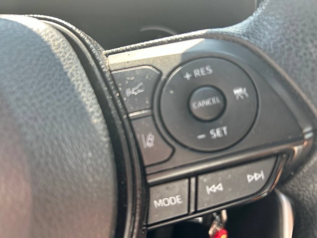 Used 2024 Ice Toyota LE image 8
