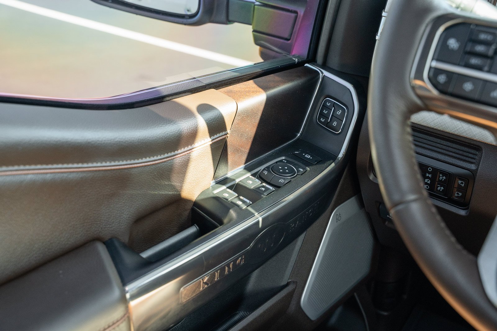 Used 2025 White Ford King Ranch image 36