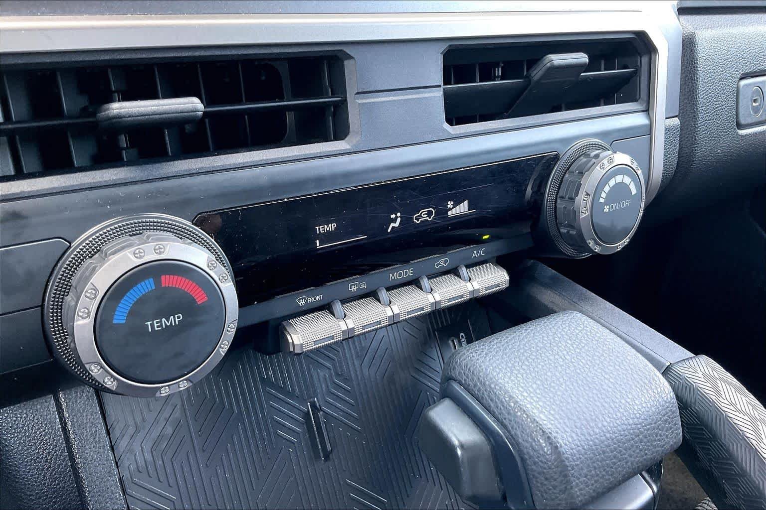 2025 Toyota 4Runner SR5 - Photo 34