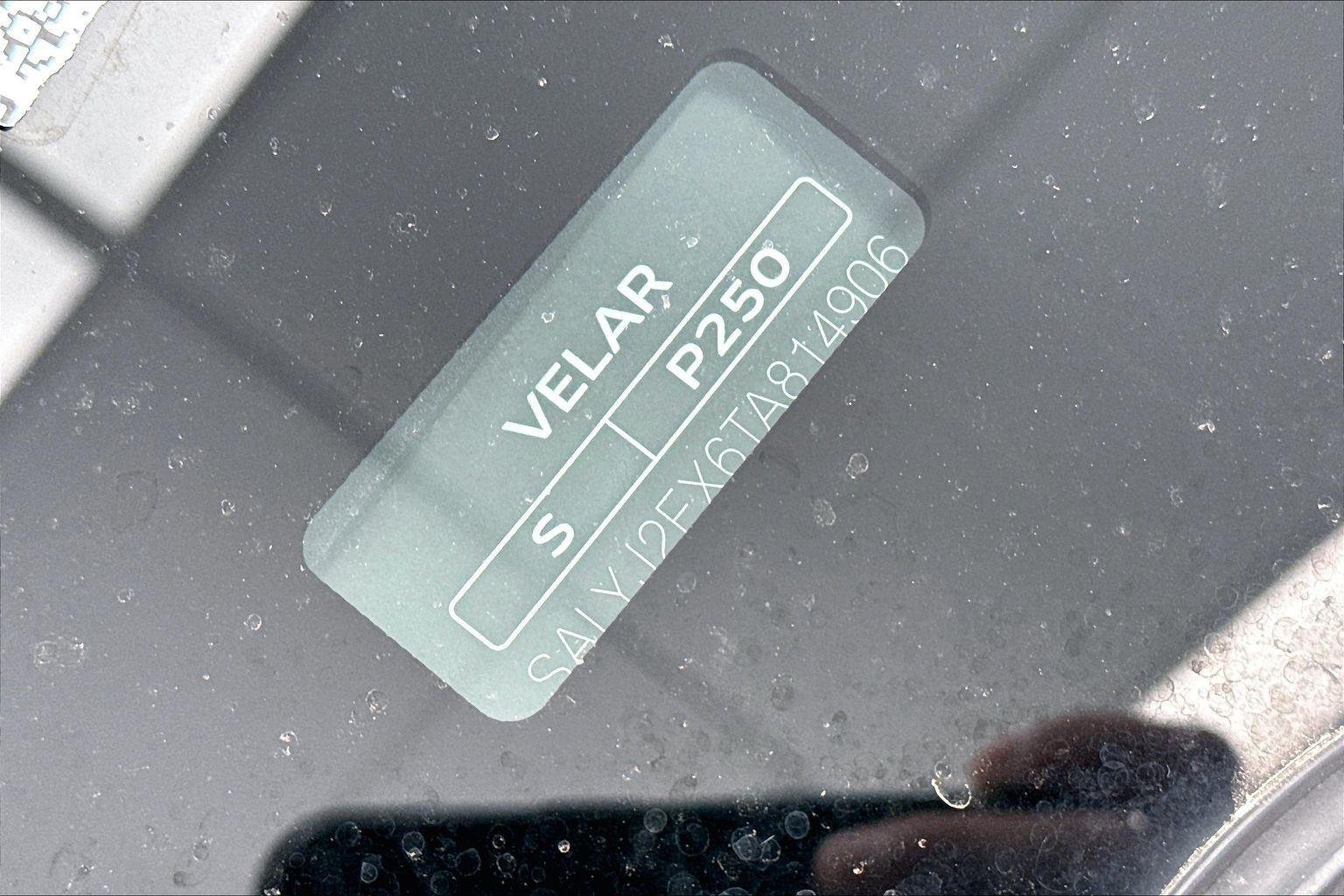 New 2026 Santorini Black Metallic Land Rover S image 15