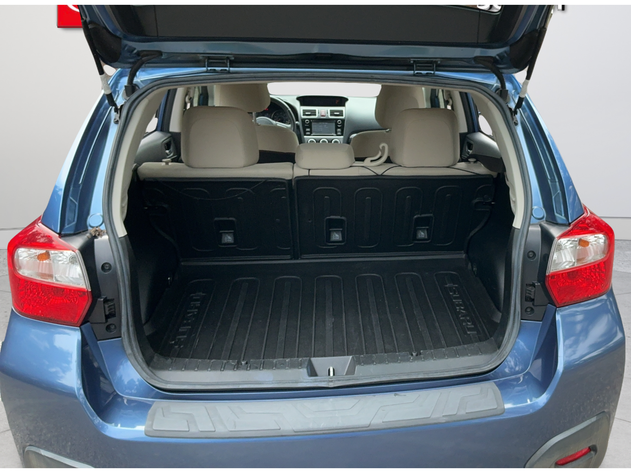 Used 2016 Blue Subaru 2.0i Premium image 22