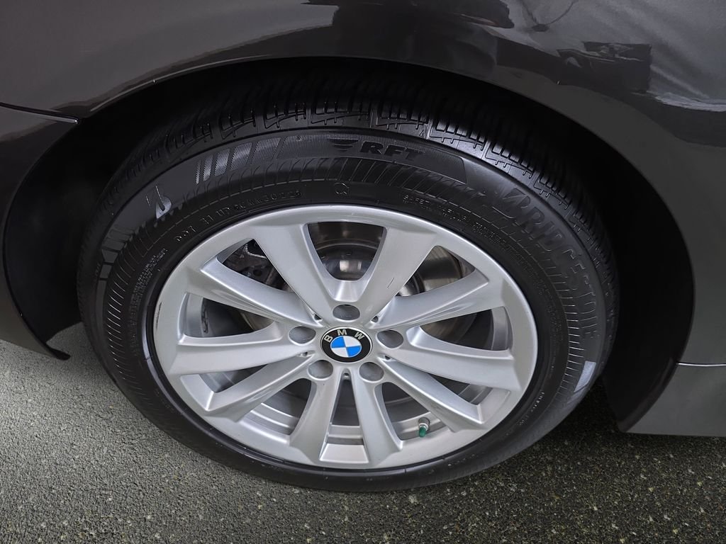 Used 2015 Jatoba Brown Metallic BMW 528i xDrive image 32