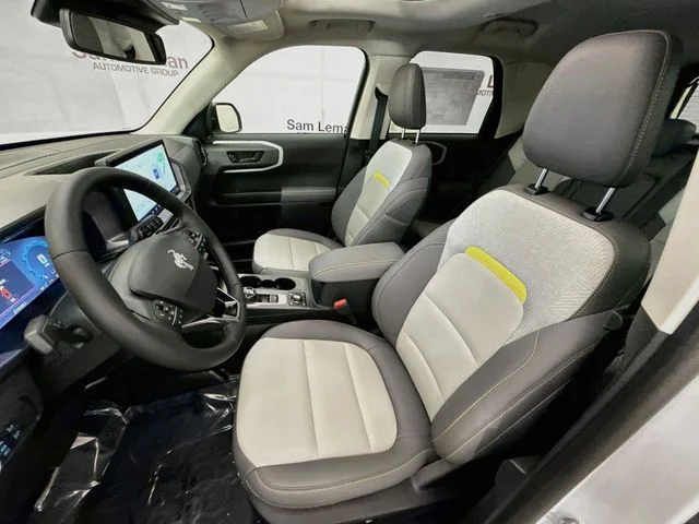 New 2026 Space White Metallic Ford Badlands® image 21