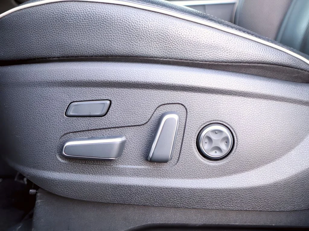 2023 Hyundai Palisade Limited - Photo 14