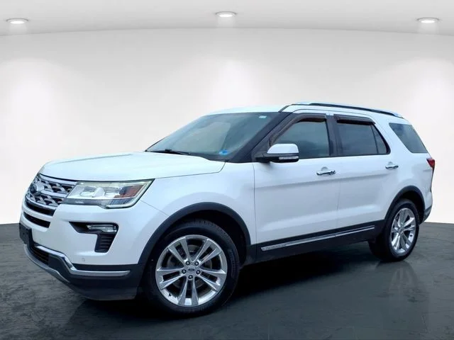 Used 2019 White Ford Limited image 2