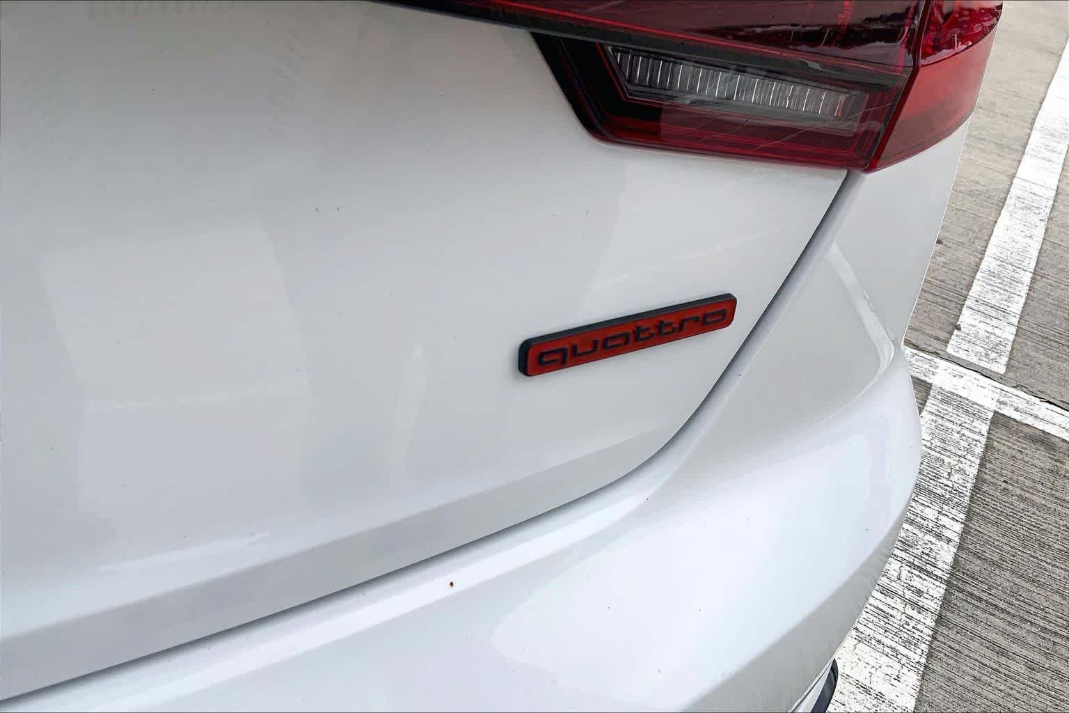 Used 2018 Ibis White Audi Prestige image 10